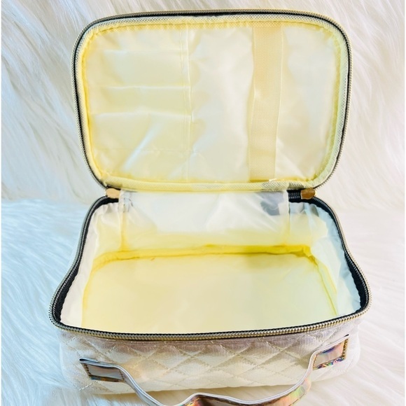 Makeup Travel Bag - Picture 7 of 11